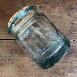 Pot ancien en verre épais