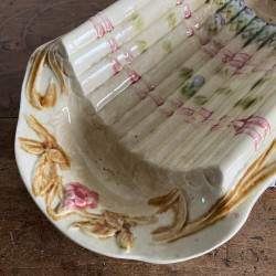 Plat à asperges en barbotine - Faïencerie d'Onnaing