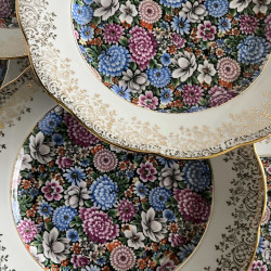Assiette plate en porcelaine - Limoges - Flower Power