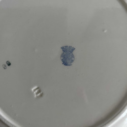 Plat rond - Demi-porcelaine - Badonviller - Fleurs bleues