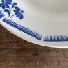 Plat rond - Demi-porcelaine - Badonviller - Fleurs bleues