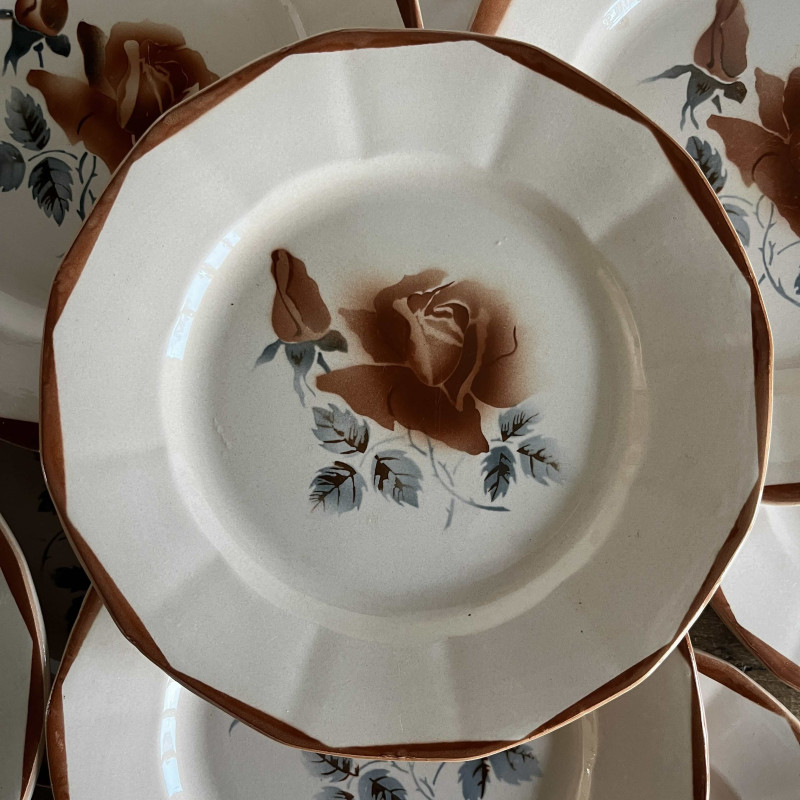 Assiette plate - Digoin Sarreguemines - 9181