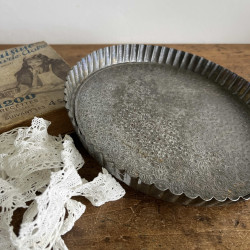 Moule à tarte à empreintes ancien