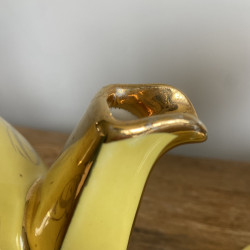 Théière vintage en faïence jaune et doré - Rio