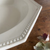 Plat creux - Faïence blanche perlée - Montereau