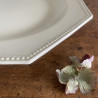 Plat de service - Faïence blanche perlée - Montereau