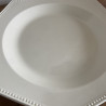 Plat semi-creux - Faïence blanche perlée - Montereau (2)