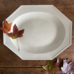 Grand plat ovale - Faïence blanche perlée - Montereau
