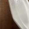Grand plat ovale - Faïence blanche perlée - Montereau