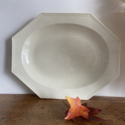 Grand plat ovale - Faïence blanche perlée - Montereau