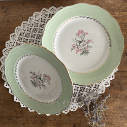Assiette plate en porcelaine - L'Amandinoise - Pascale