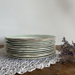 Assiette plate en porcelaine - L'Amandinoise - Pascale