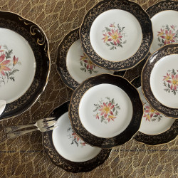 Service à dessert en porcelaine - L'Amandinoise - Clématite