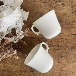 Duo de tasses à café anciennes - Faïence blanche - Gien